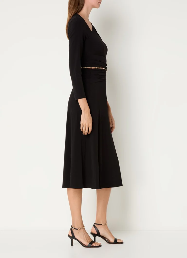 Vestido midi Joyce de ba&sh con detalles calados.