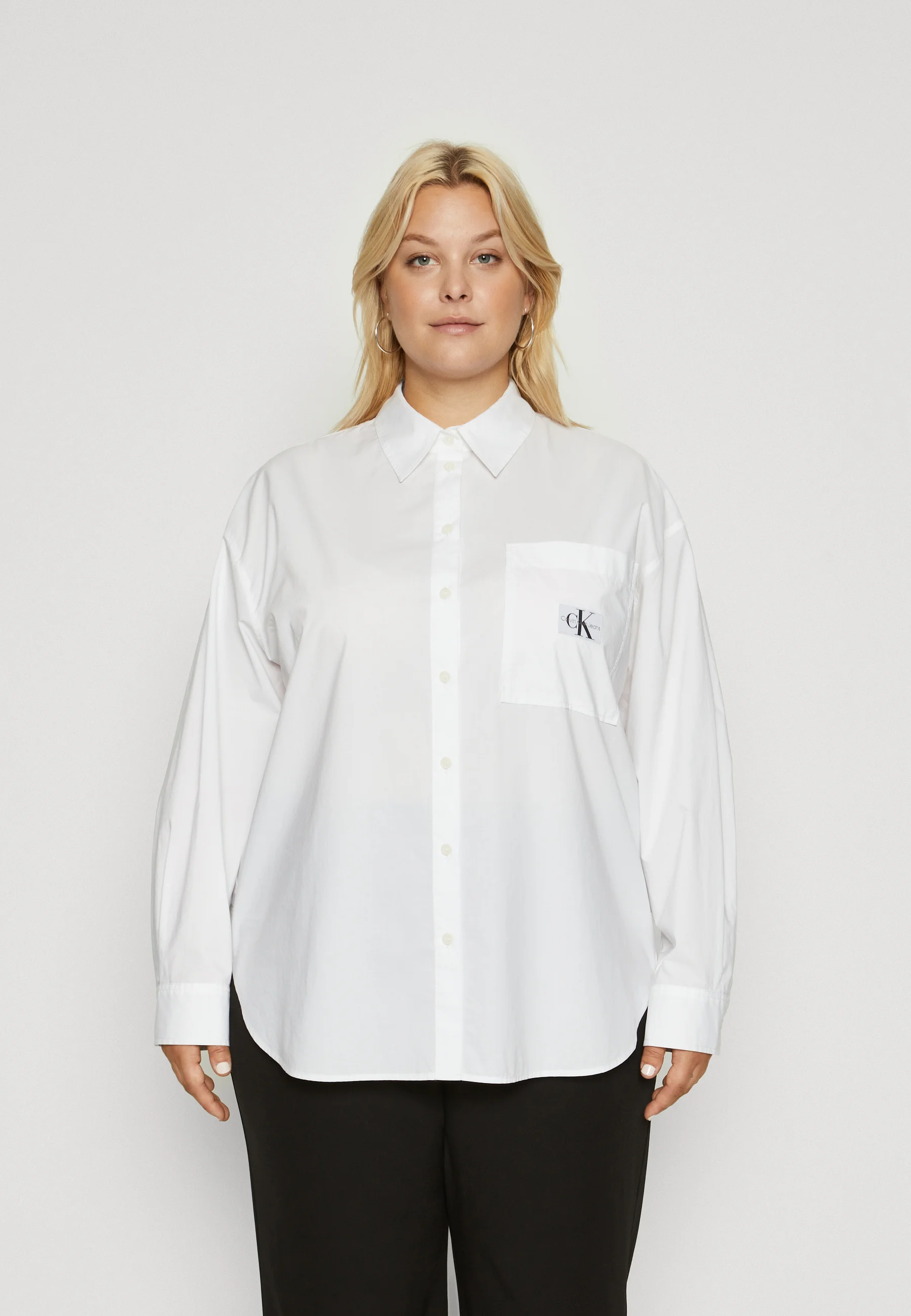 Camisa relajada Calvin Klein Jeans Plus con etiqueta PLUS - Camisa