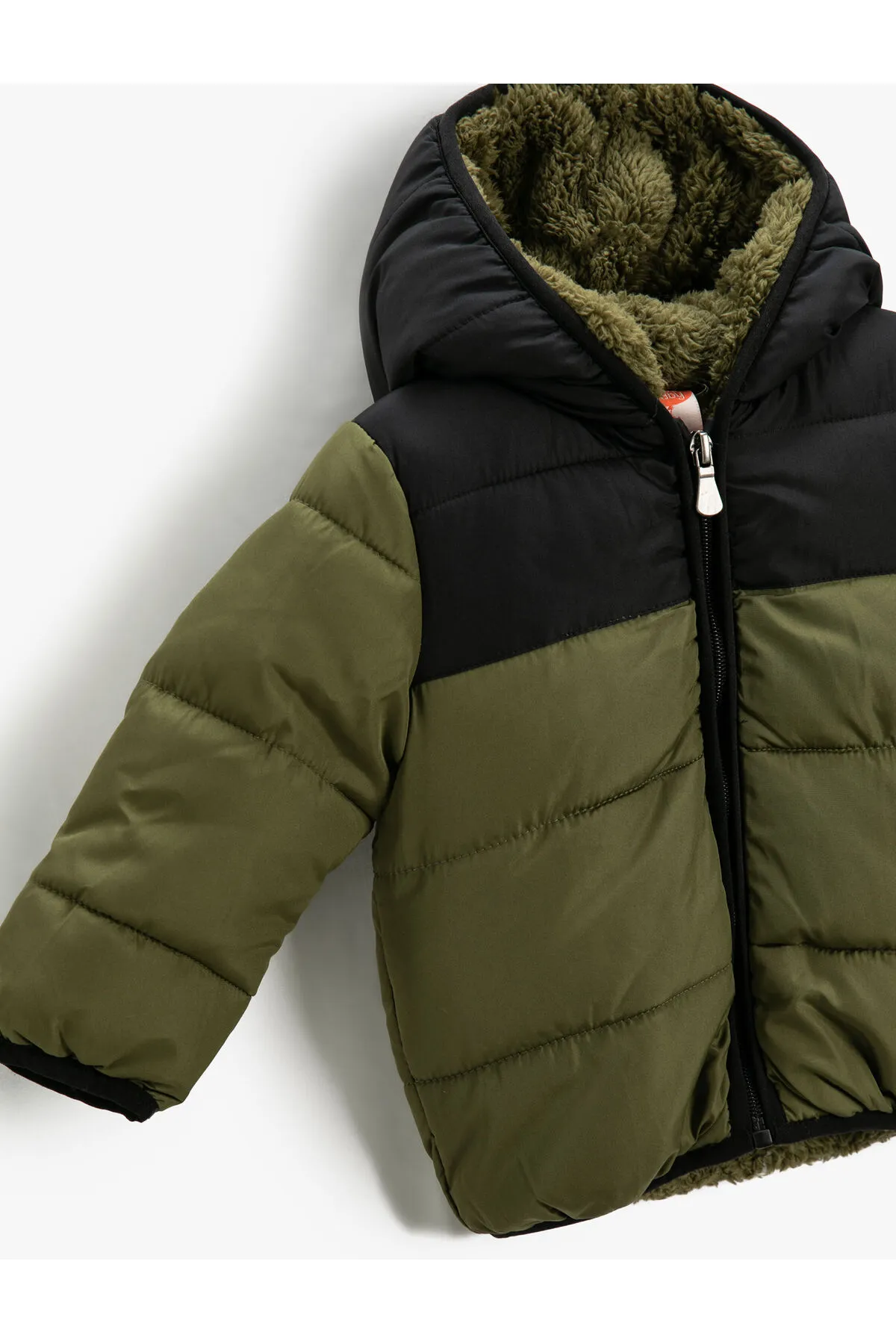 Koton  Pufferjacke mit Kapuze, Plüschfutter und Reißverschluss