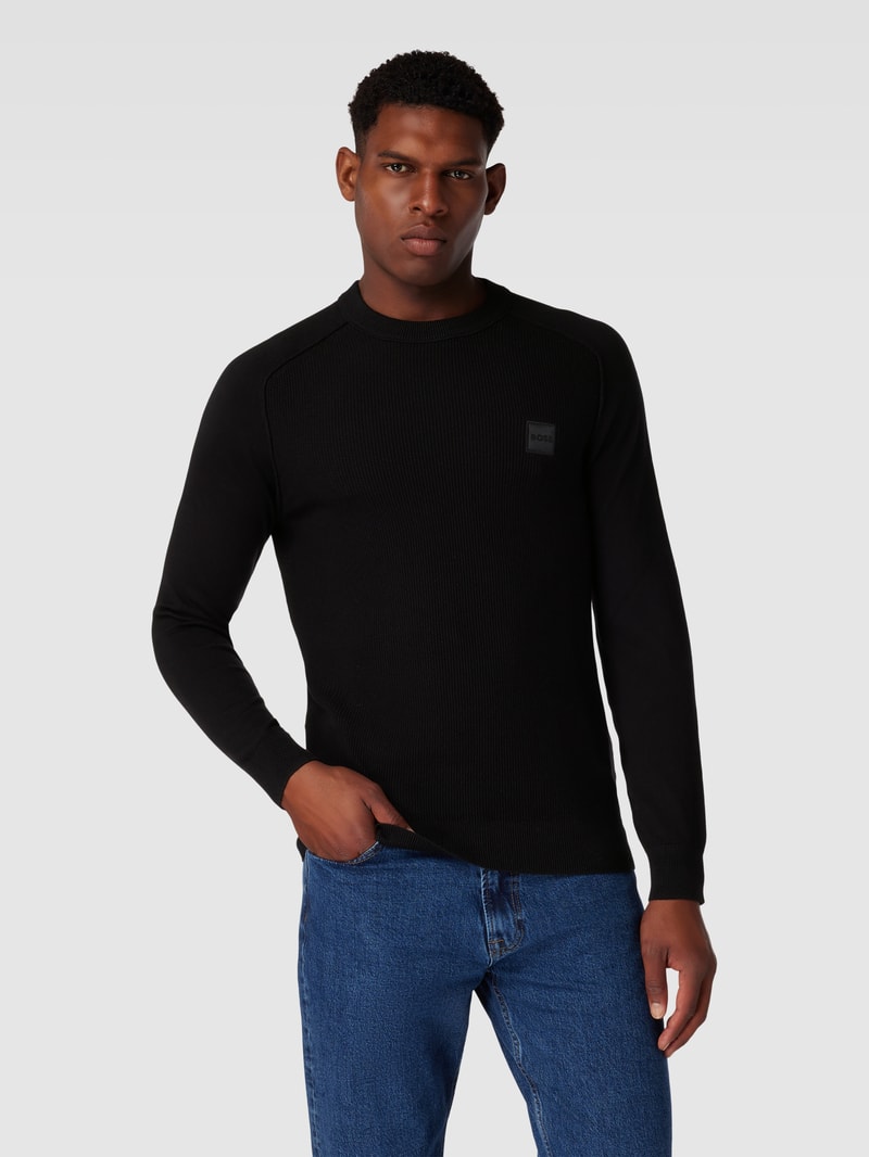 Strickpullover mit Label-Patch Modell 'KESOM' in schwarz