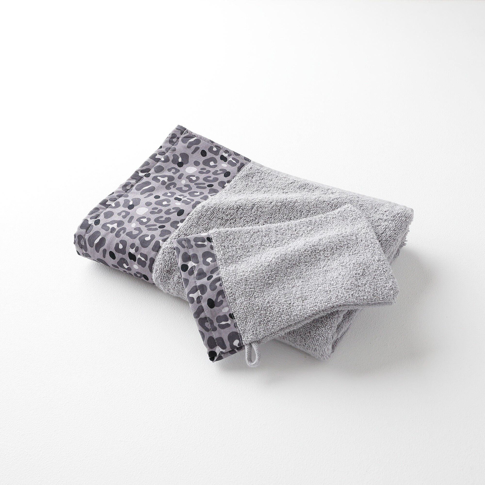 Éponge bouclette 420 g/m² liteau imprimé léopard