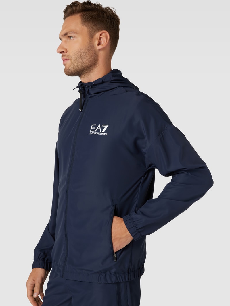 Trainingsanzug mit Label-Print in marineblau