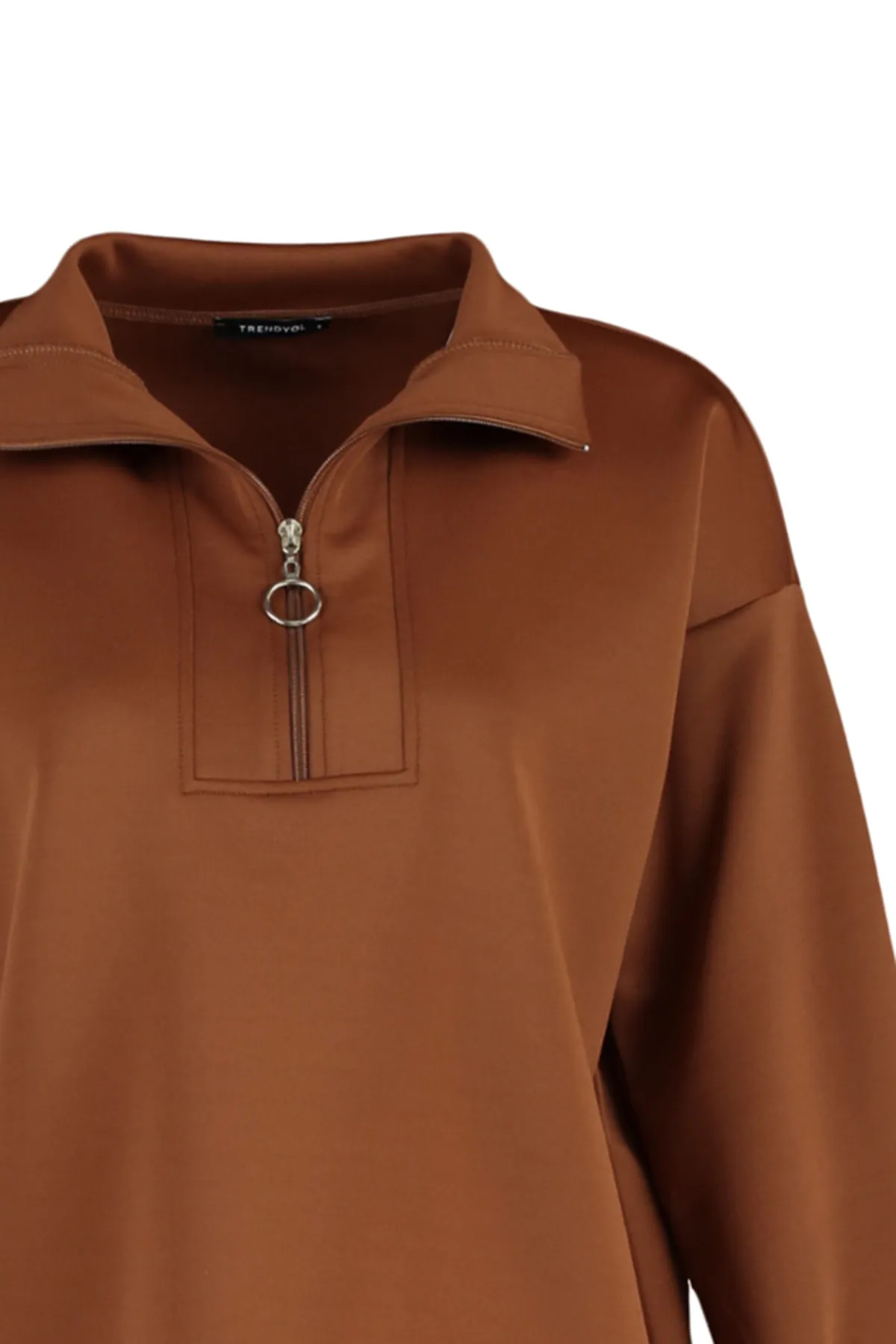 Trendyol Modest  Braunes Sweatshirt mit Reißverschluss und detailliertem Tauch-/Scuba-Strickpullover TCTAW23TW00198