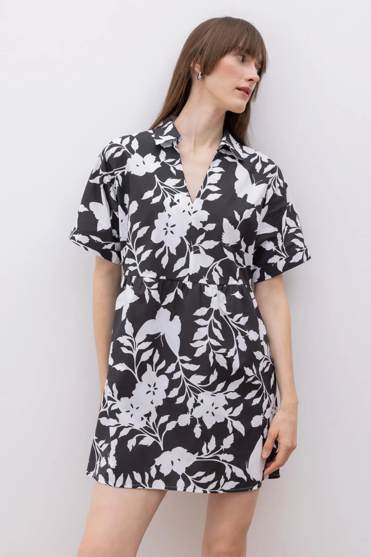 DeFacto  Gemustertes Mini-Kurzarmkleid aus Frottee-Baumwolle mit Hemdkragen Z7663az23sm