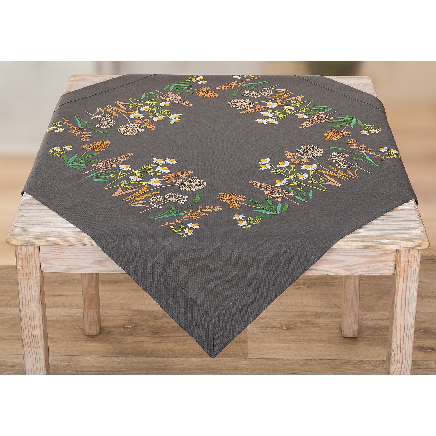 Stickmitteldecke 