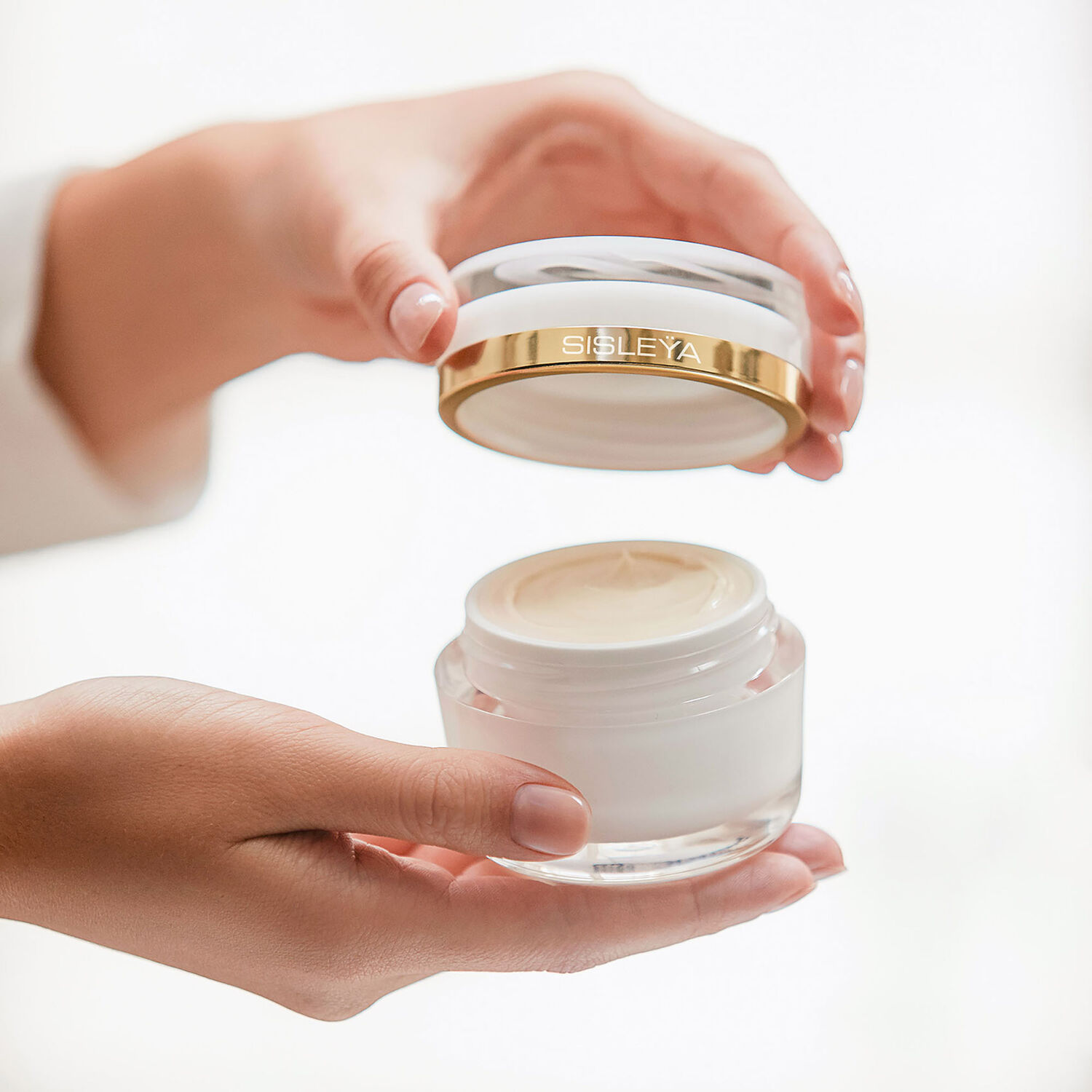 Sisley Sisleÿa L'Intégral Anti-Âge Programme Découverte Coffret Soin Anti-Age 50ml +3 Produits