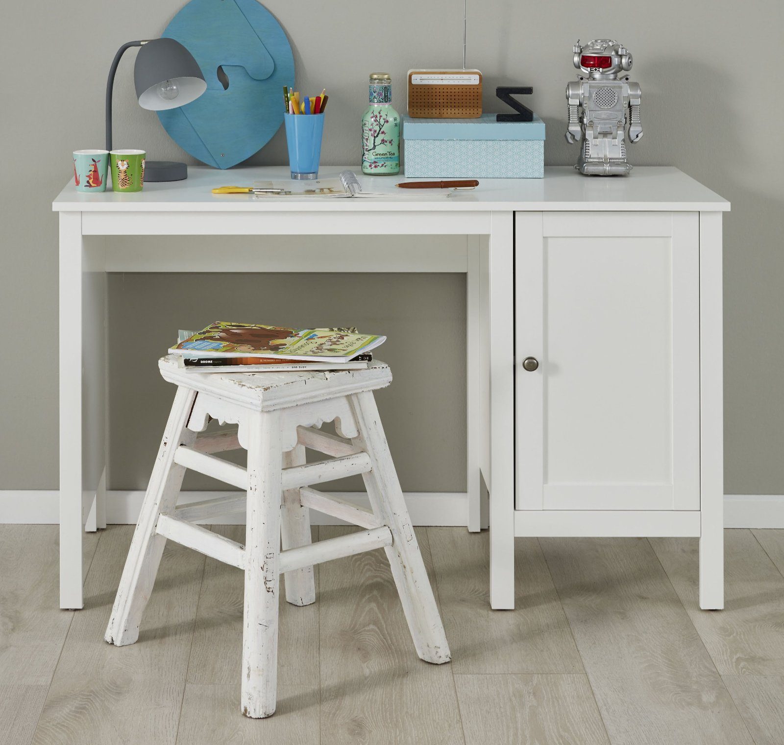trendteam Jugendzimmer-Set Ole, (Komplett-Set, 4-St., mit XXL-Kleiderschrank, Schreibtisch, Bett und Nachttisch), in weiß, Landhaus modern