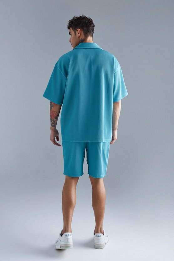 Kurzärmliges Oversize Hemd & Shorts