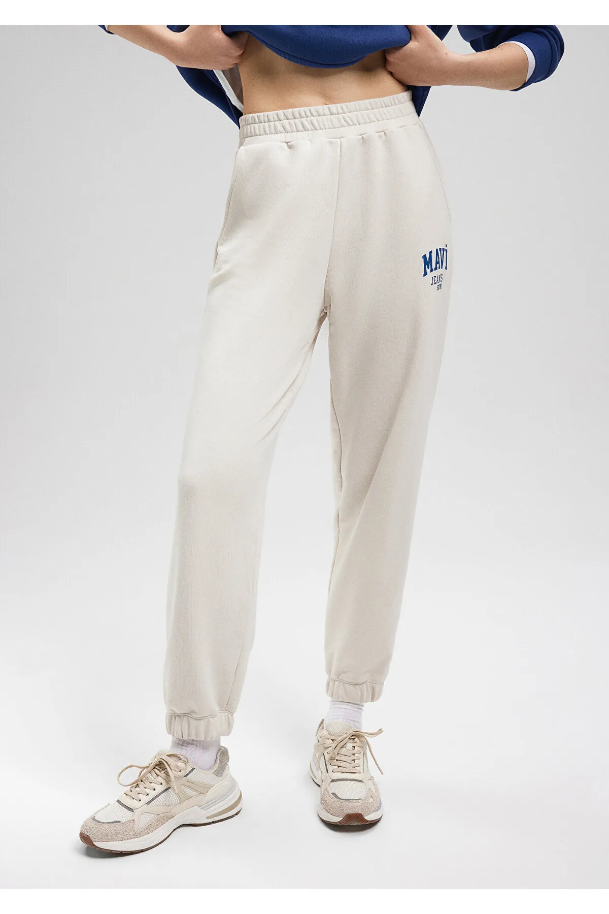 Mavi  Beige Jogginghose mit Logo-Print 1010466-70020