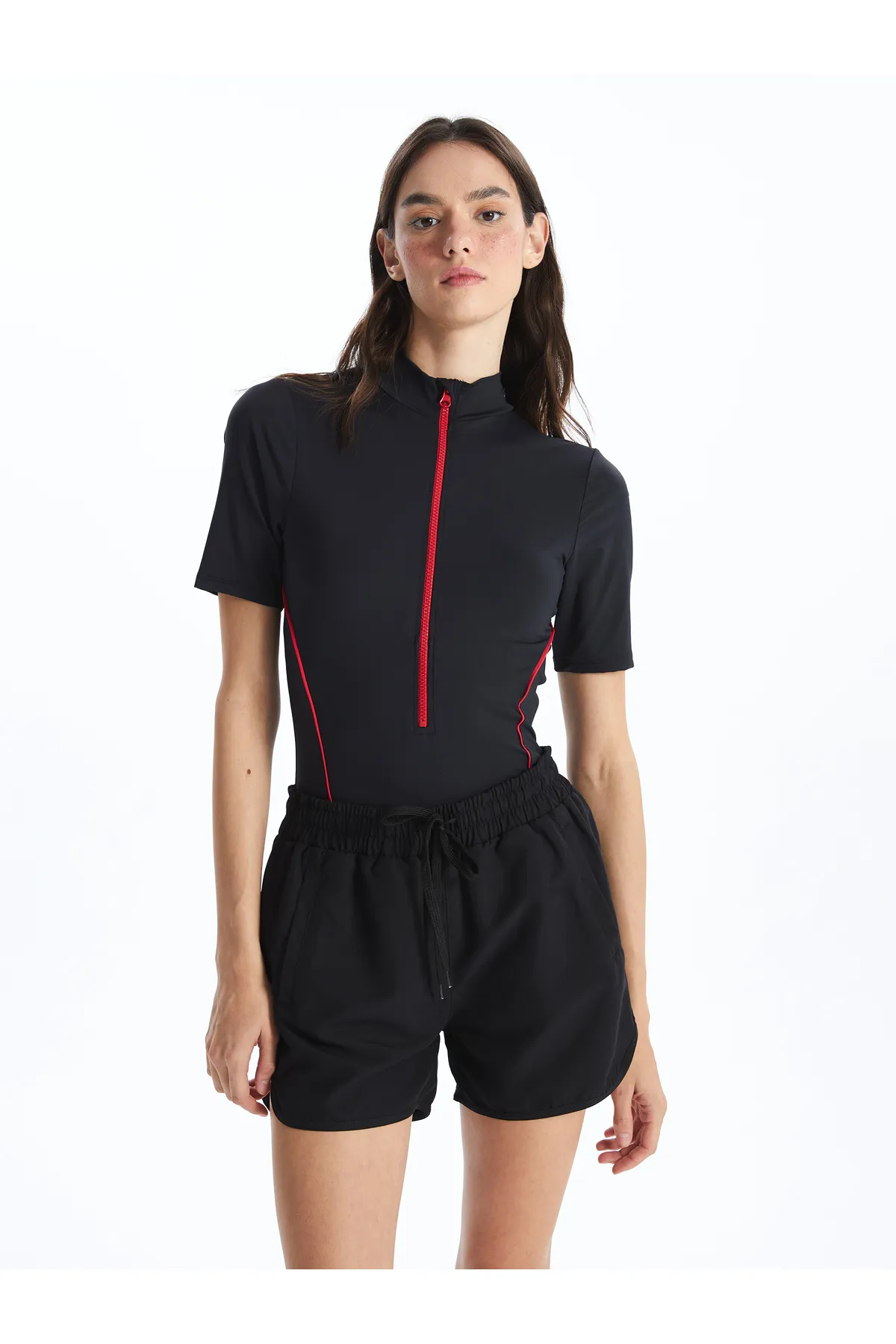 LC Waikiki  Einfarbige Seeshorts für Damen mit elastischem Bund