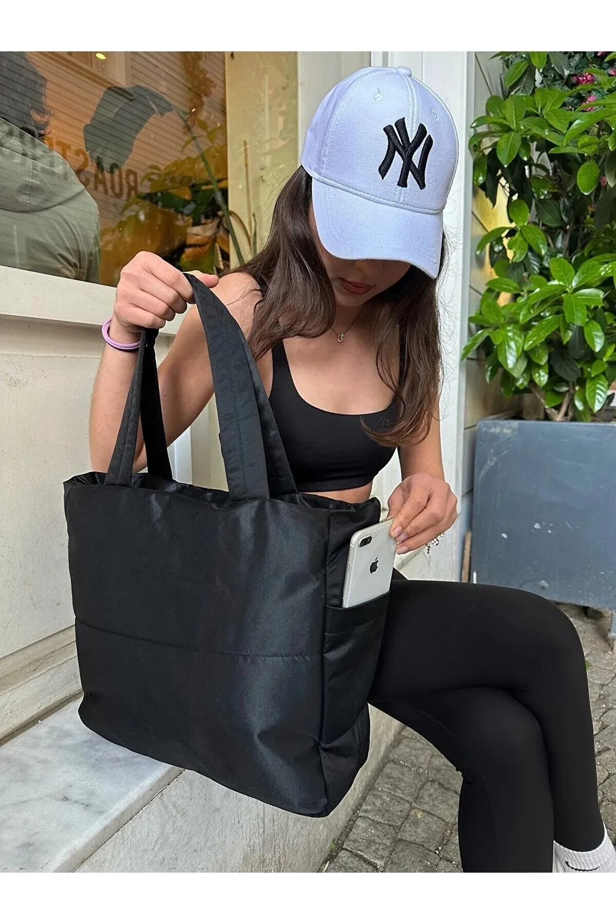BEJNA  Große Handtasche für den Alltag mit Reißverschluss für Damen in Schwarz