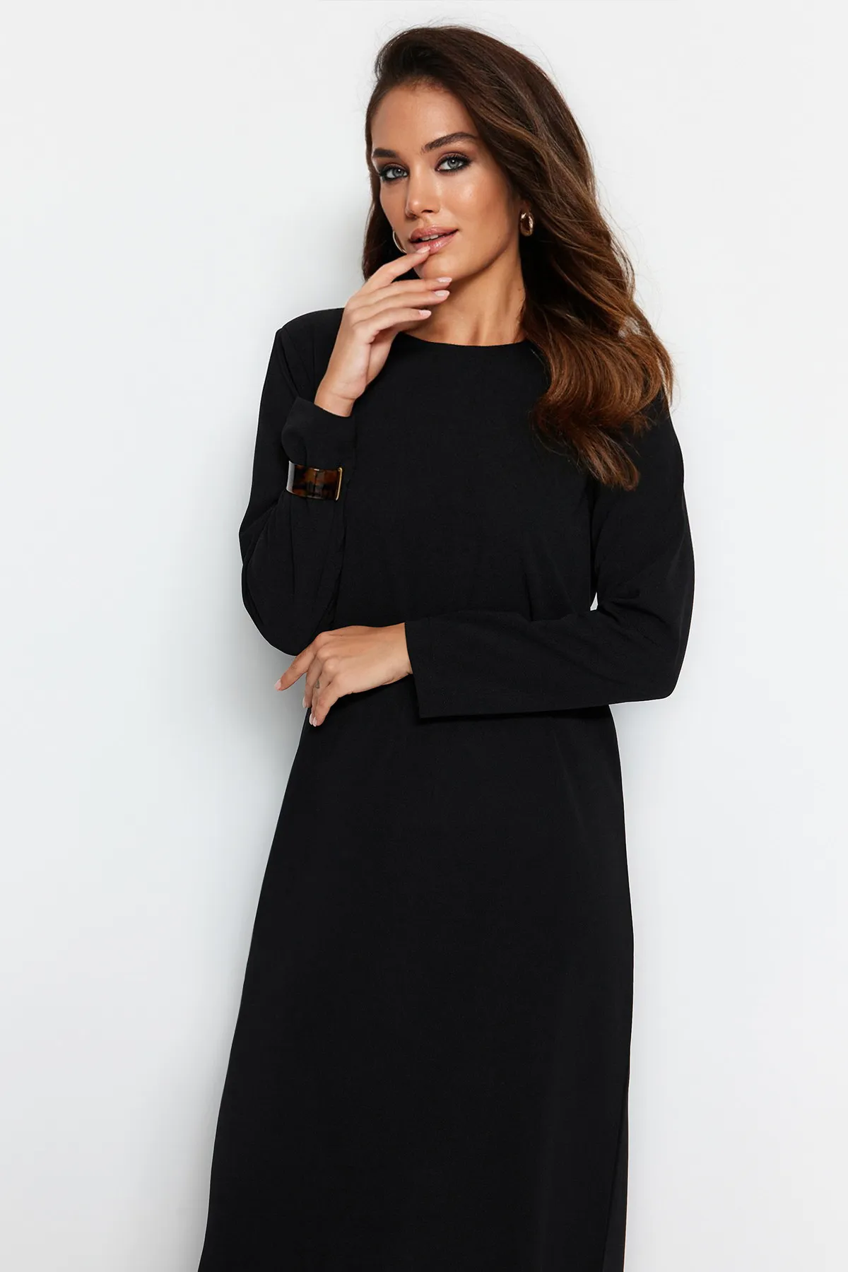 Trendyol Modest  Schwarzes Basic Scuba Crepe Strickkleid TCTSS23EB00003