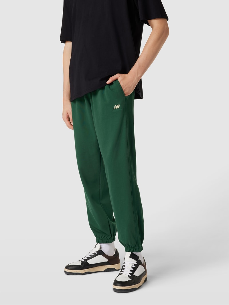 Sweatpants mit Label-Detail in dunkelgrün