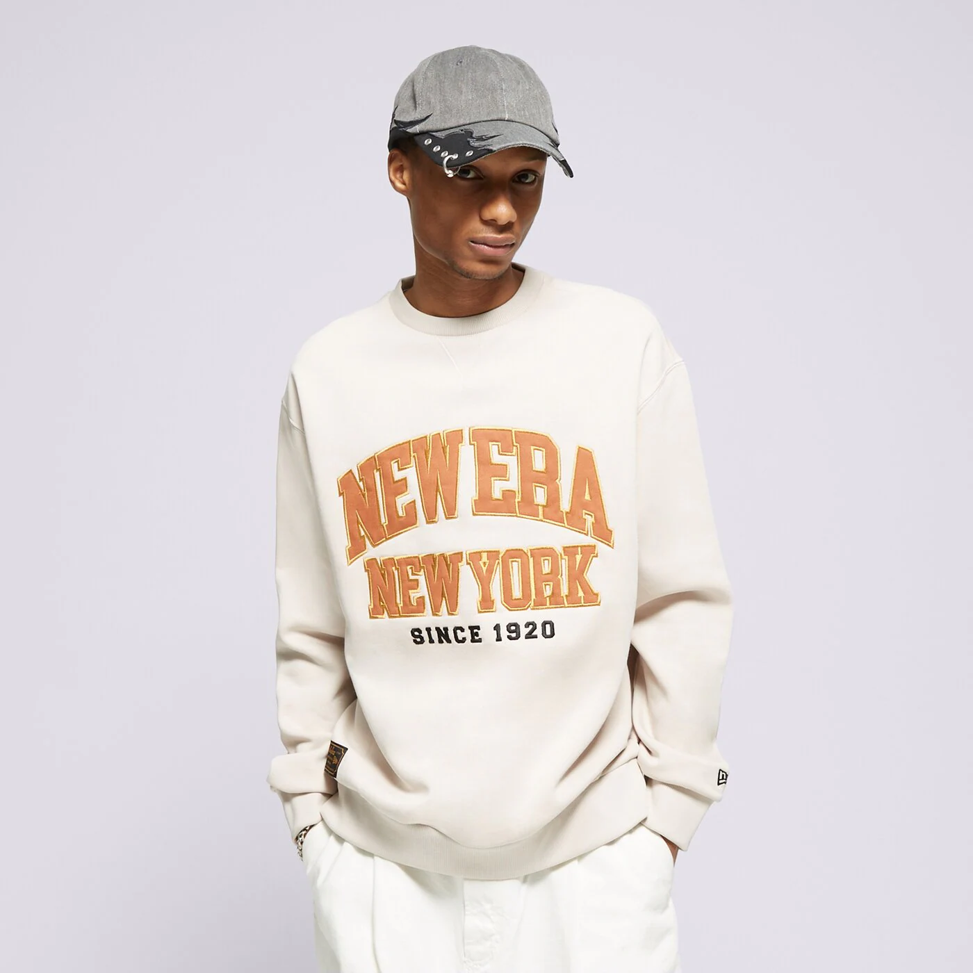NEW ERA SWEATSHIRT NE ARCH NONE Beige