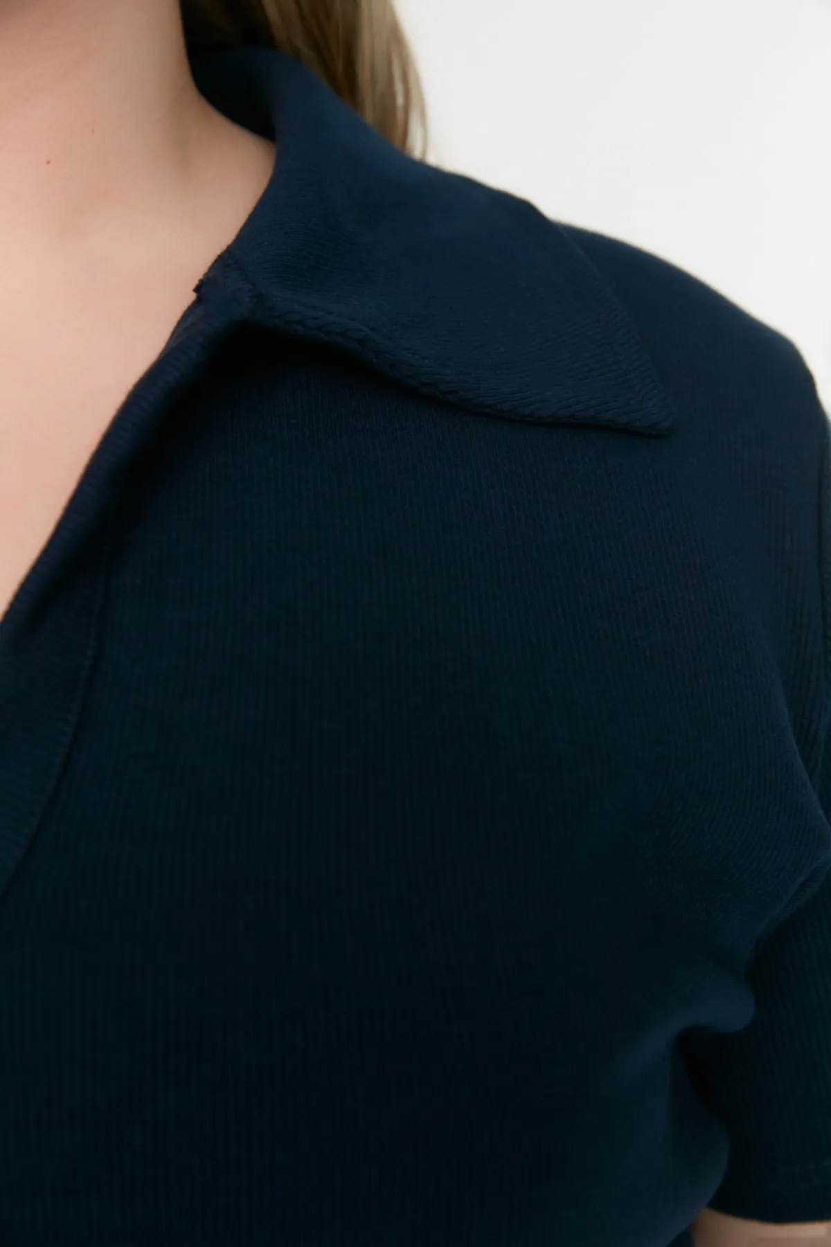 Trendyol Curve  Marineblaue Cord-Strickbluse TBSSS22BZ0750