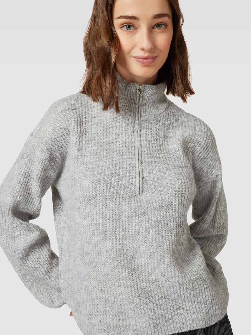 Strickpullover mit Troyer-Kragen Modell 'MILI' in mittelgrau