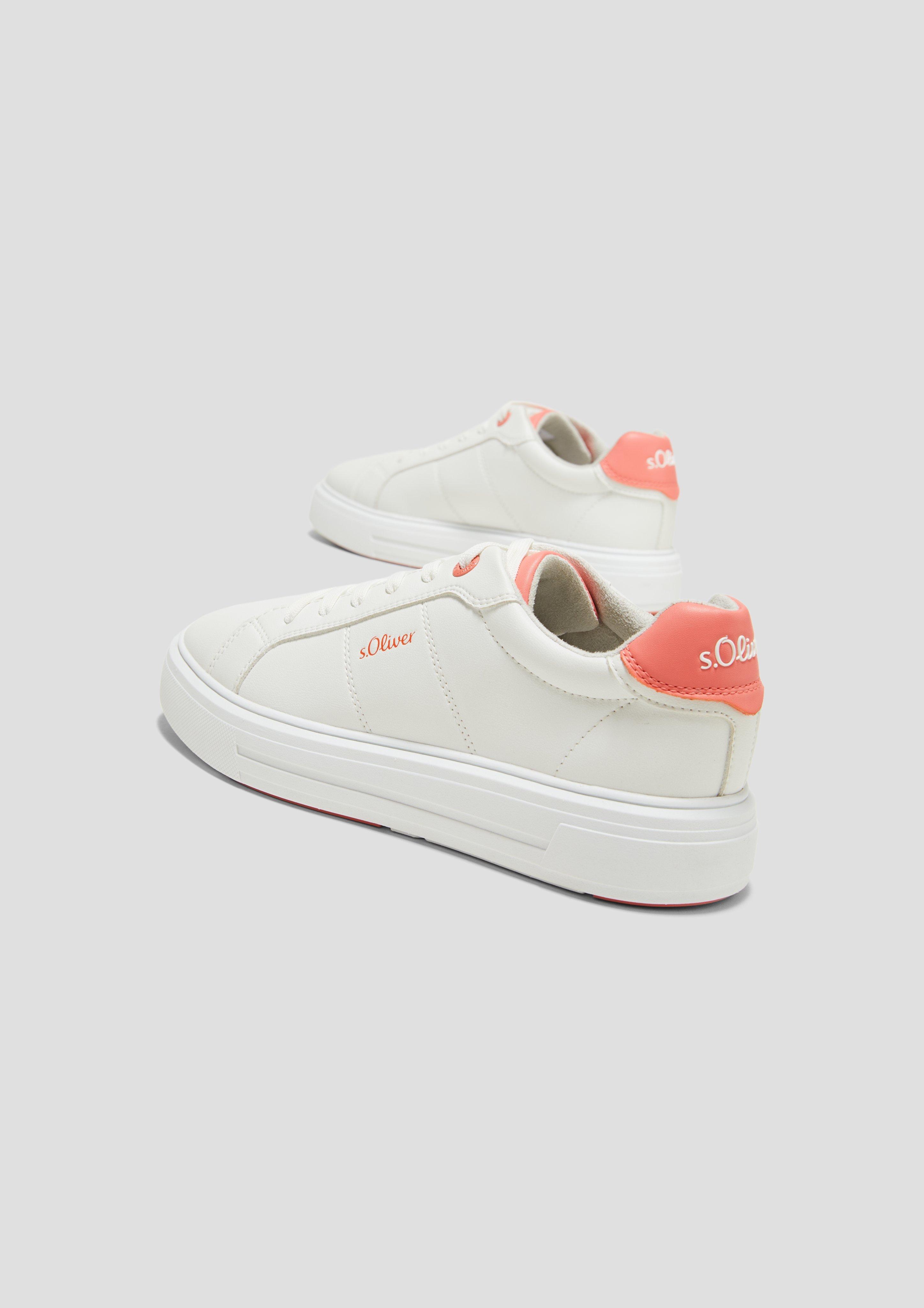 Sneaker in cleanem Design  6008798-156