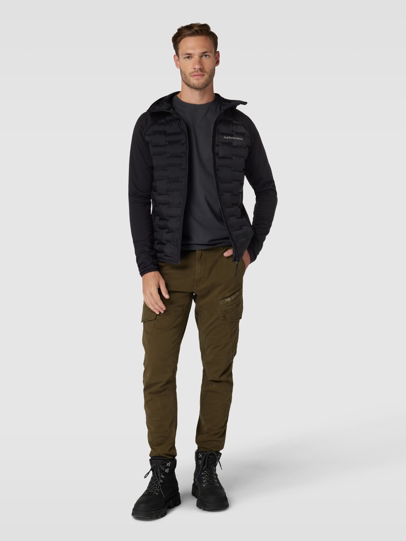 Steppjacke mit Kapuze Modell 'Argon' in schwarz