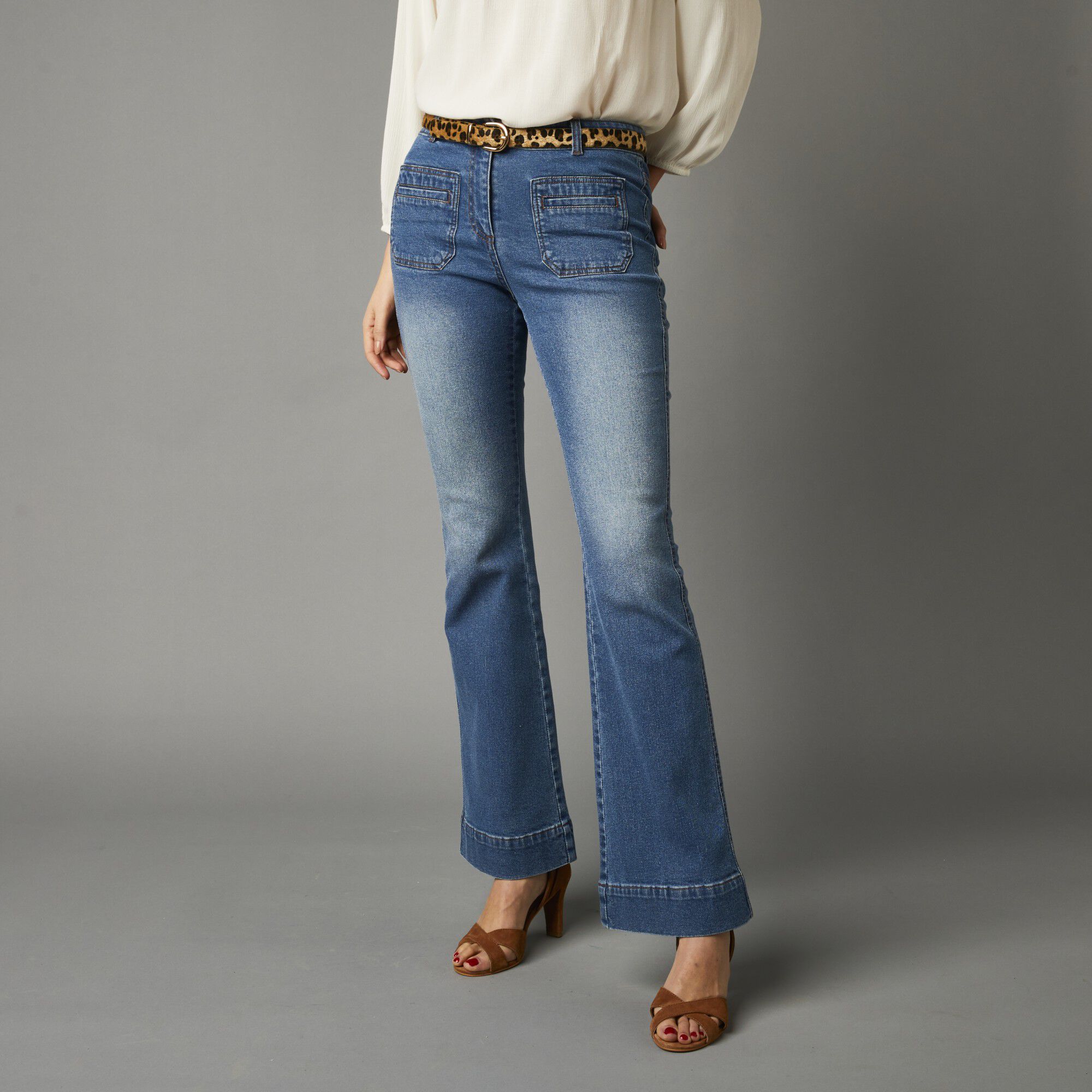 Jean stretch coupe flare, surpiqûres contrastées
