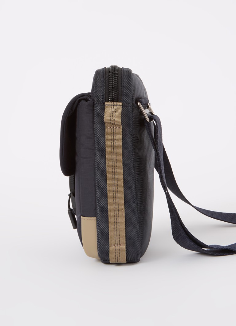 Tumi Alpha Bravo Junior -olkalaukku säädettävällä olkahihnalla