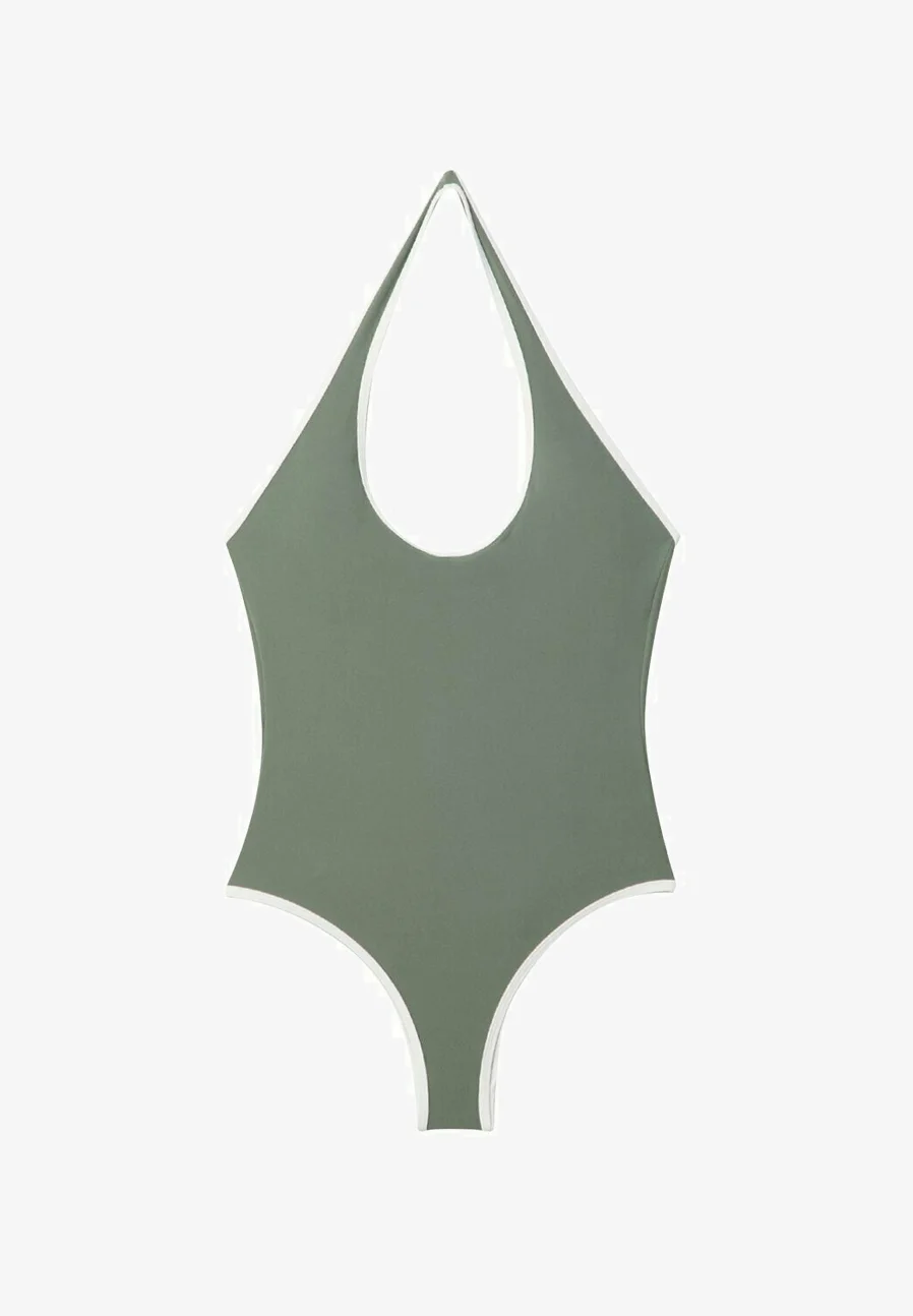 Traje de baño Stradivarius CUELLO HALTER CON VARILLA EN CONTRASTE