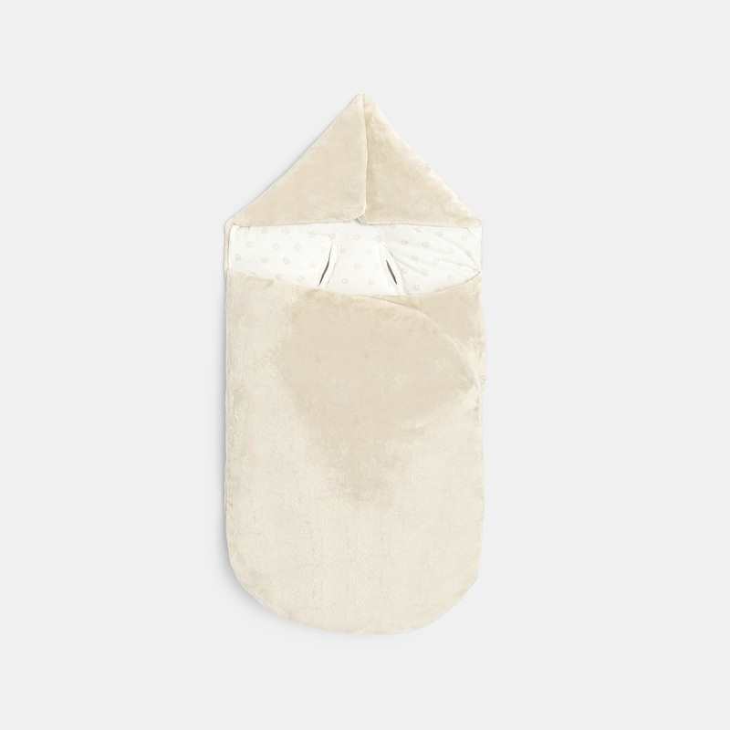Nid d'ange molletonné en velours beige naissance
