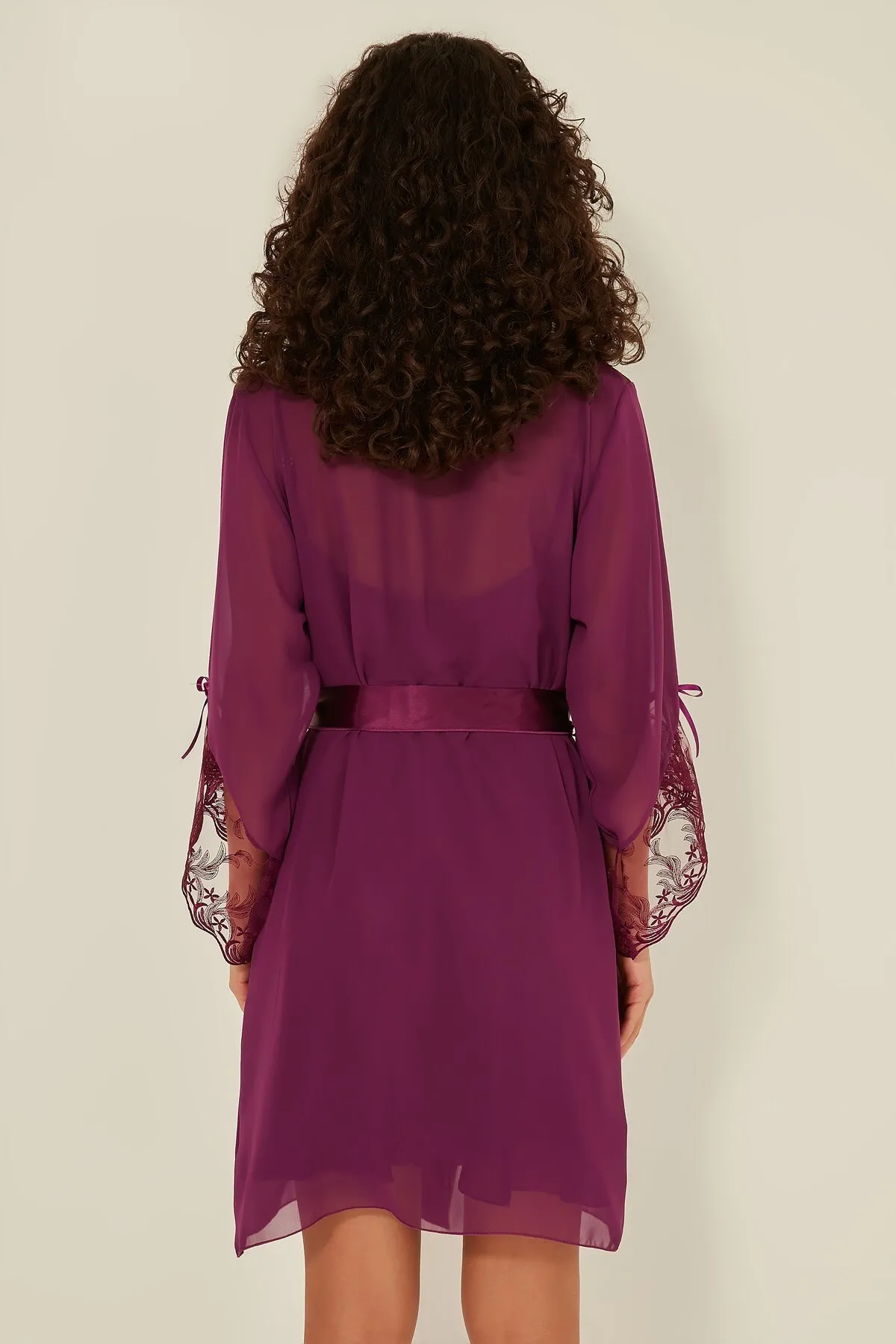 C&City  048 Damen-Nachthemd-Morgenmantel-Set aus Satin, Lila