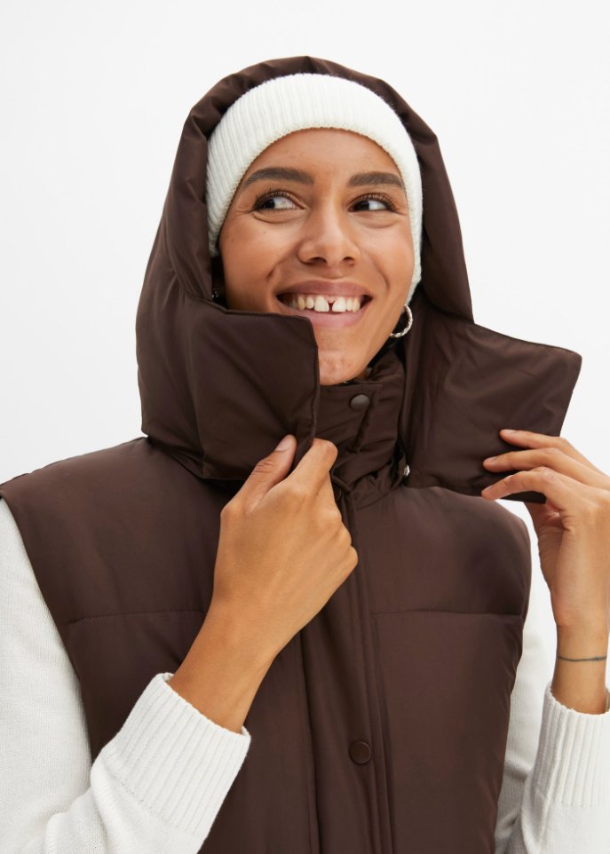 Wattierte Steppweste aus recyceltem Polyester mit abnehmbarer Kapuze