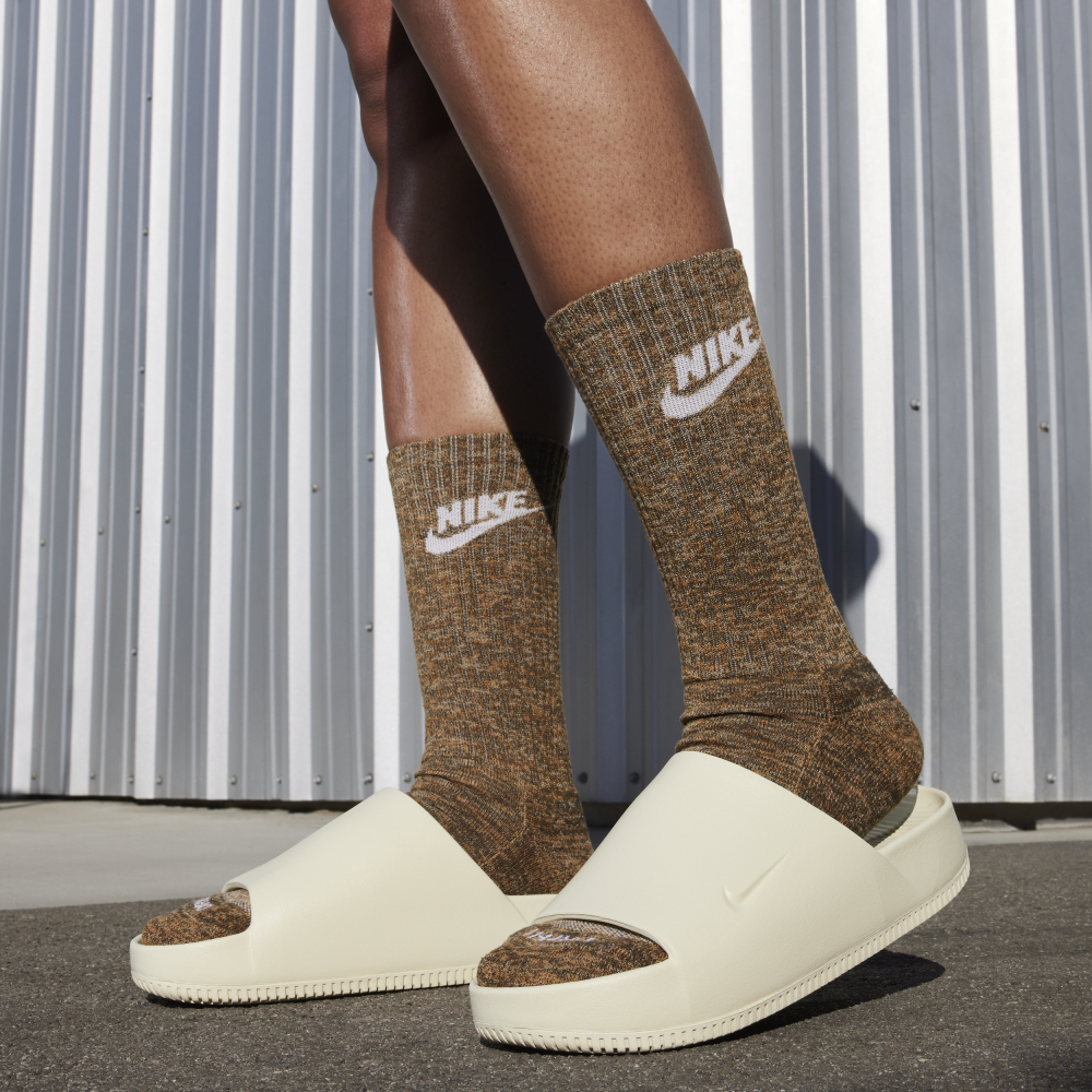 Nike Calm Slide DX4816-701 / braun