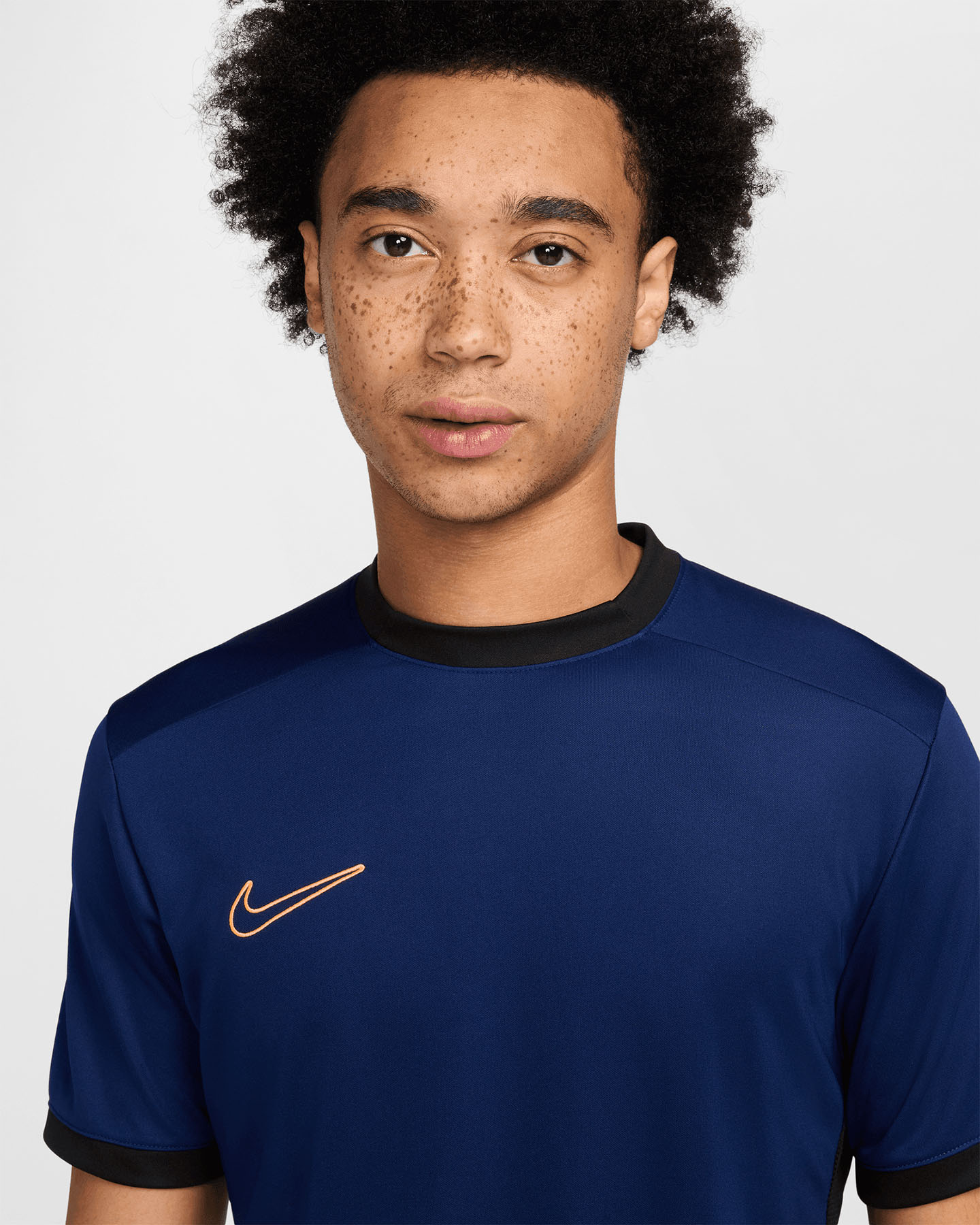 Futbalový dres Nike Academy 25 Jr HJ3791-492