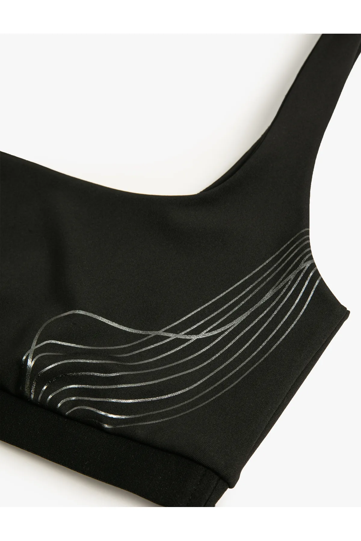 Koton  Halbes Tanktop mit sportlichem Print und detailliertem Slim Fit U-Kragen