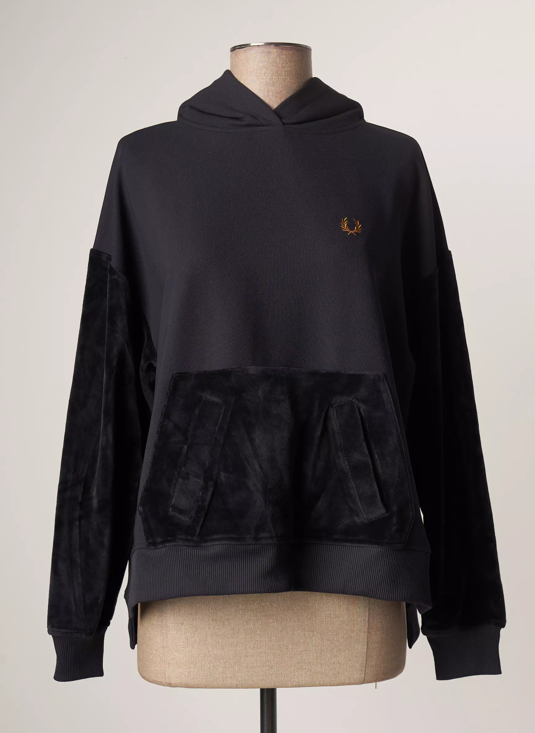 Fred Perry Sweat Capuche Femme couleur bleu