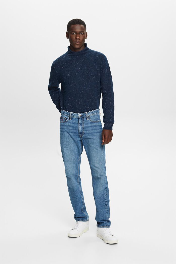 Jeans mit geradem Bein und mittlerer Bundhöhe