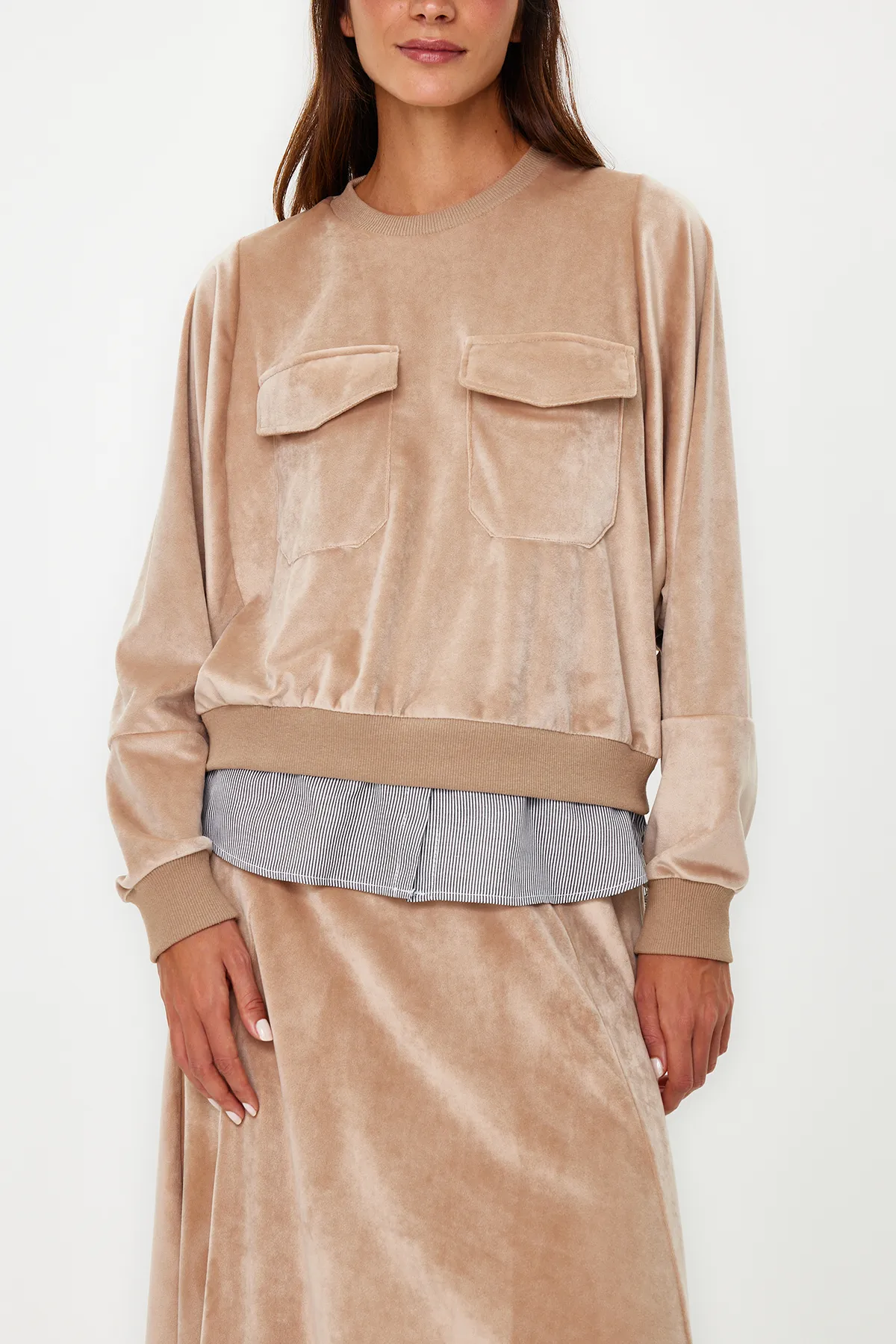 Trendyol Modest  Hellbraunes Samt-Innenhemd, detailliertes Strickrock-Bottom-Top-Set TCTAW24US00118