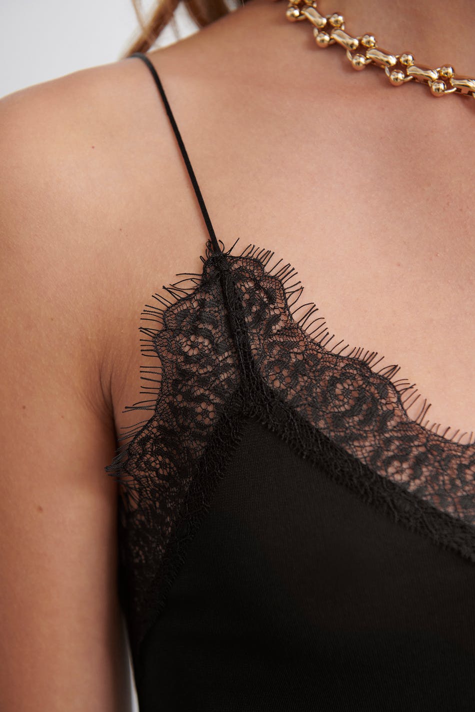 Elsa lace singlet