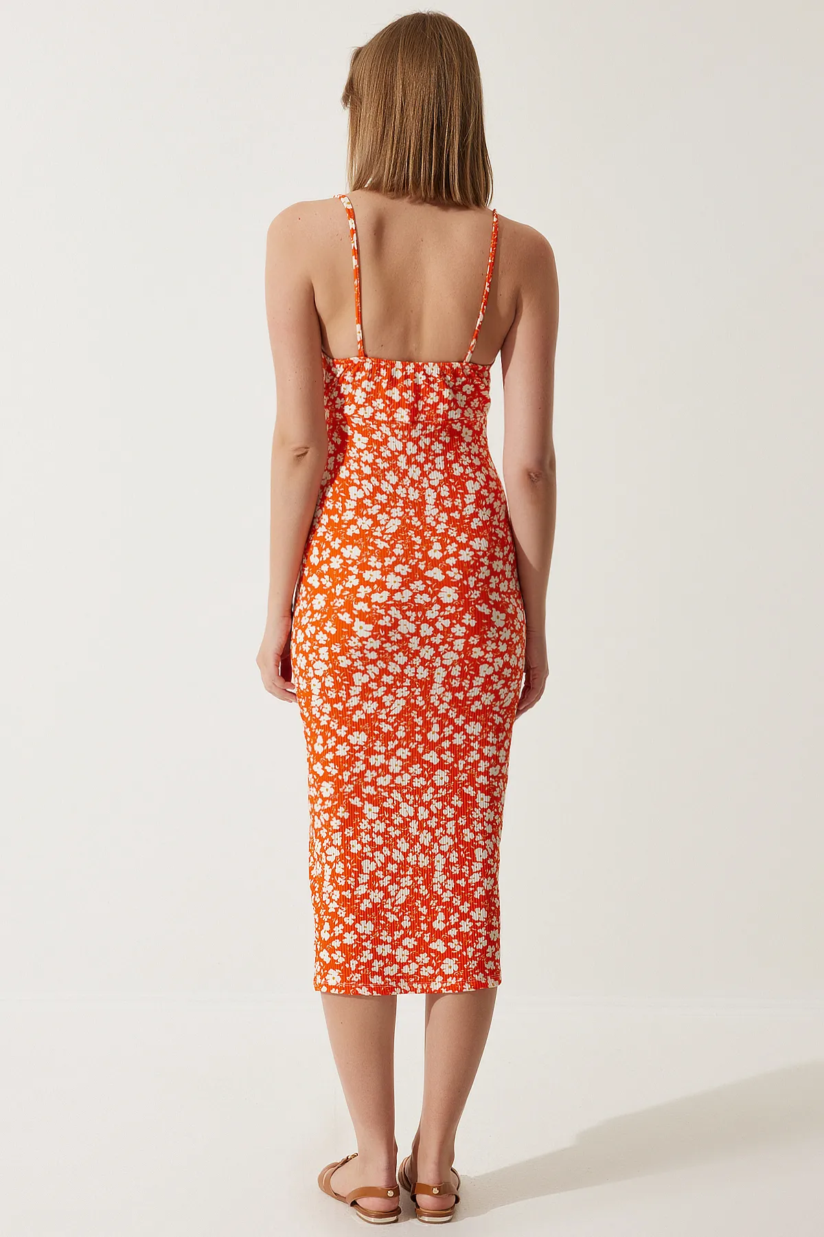 Happiness İstanbul  Orangefarbenes Sommerstrickkleid mit Blumenschlitz für Damen CI00029