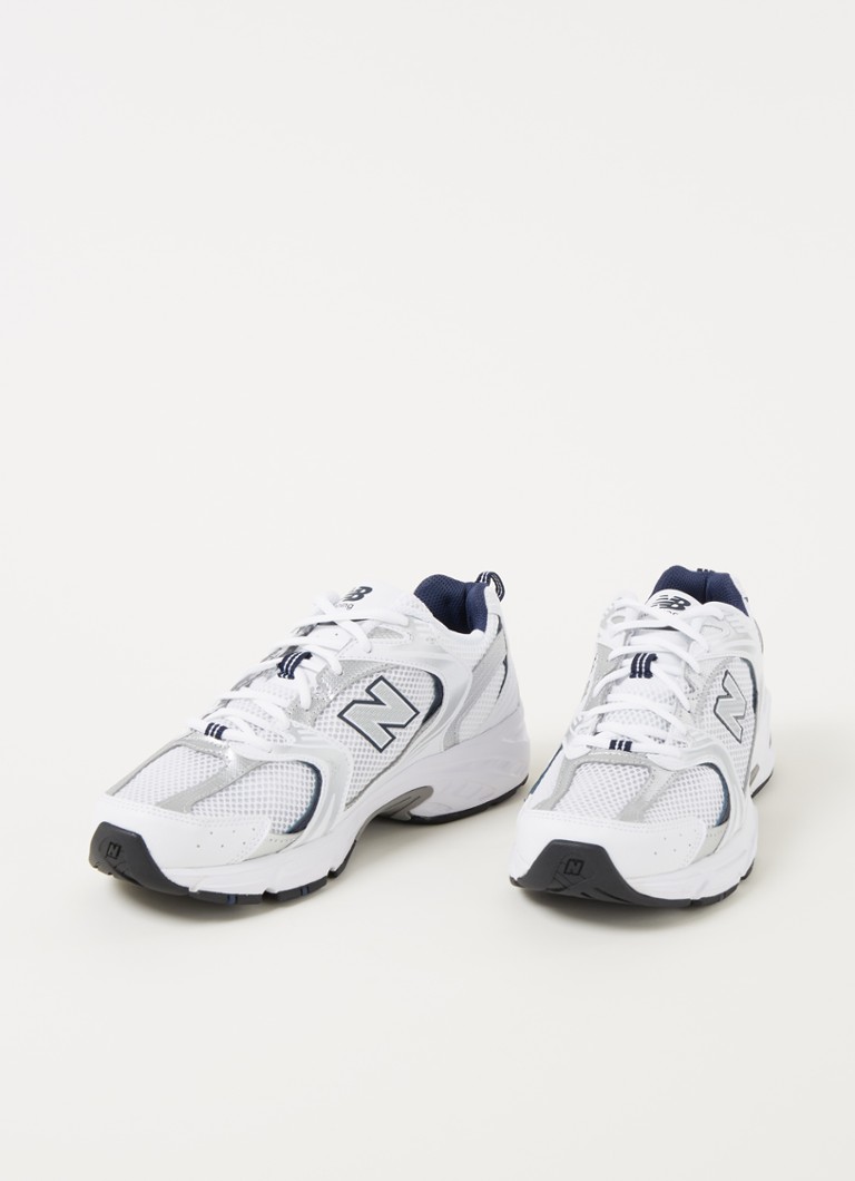 New Balance 530 kedas ar sietiņa detaļām un metālisku apdari — MR530SG