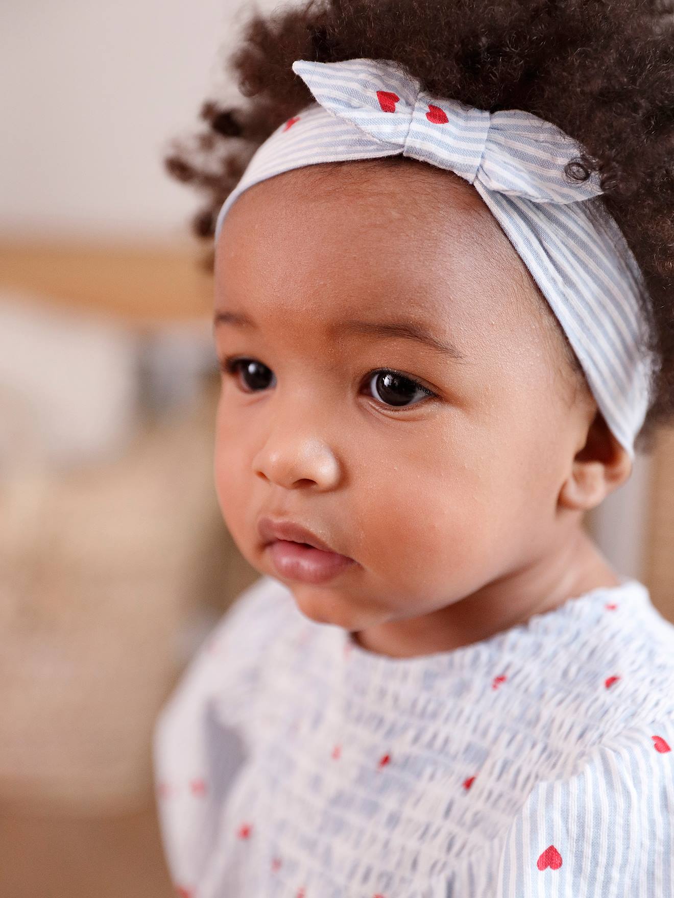 Vertbaudet Baby-Set aus Seersucker: Kleid, Shorts & Haarband - blau gestreift