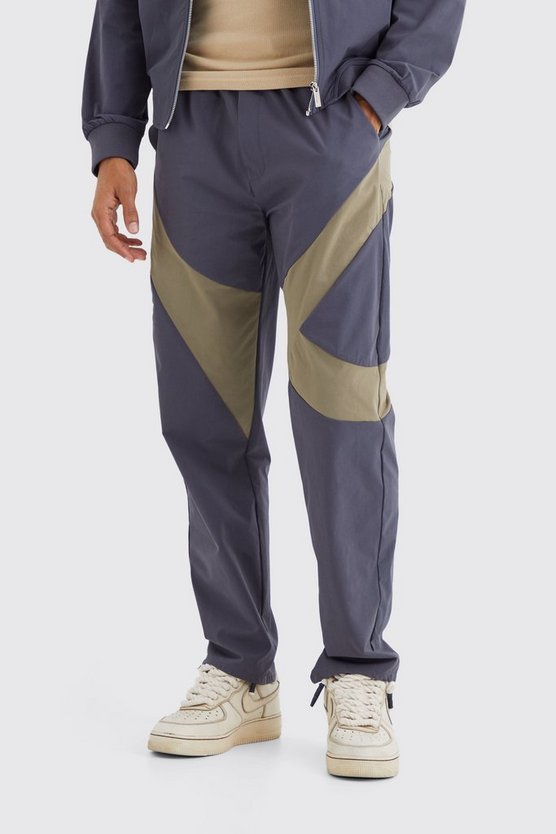 Gerade Hose mit elastischem Bund