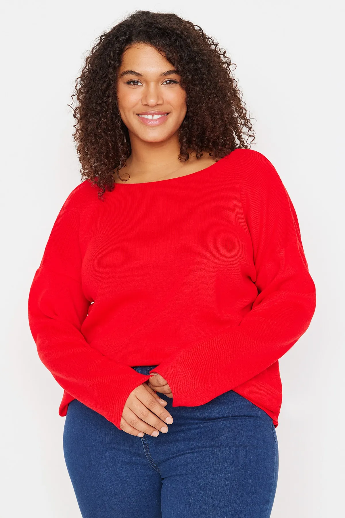 Trendyol Curve  Detaillierter Strickpullover mit Band des Roten Kreuzes TBBAW23AN00021