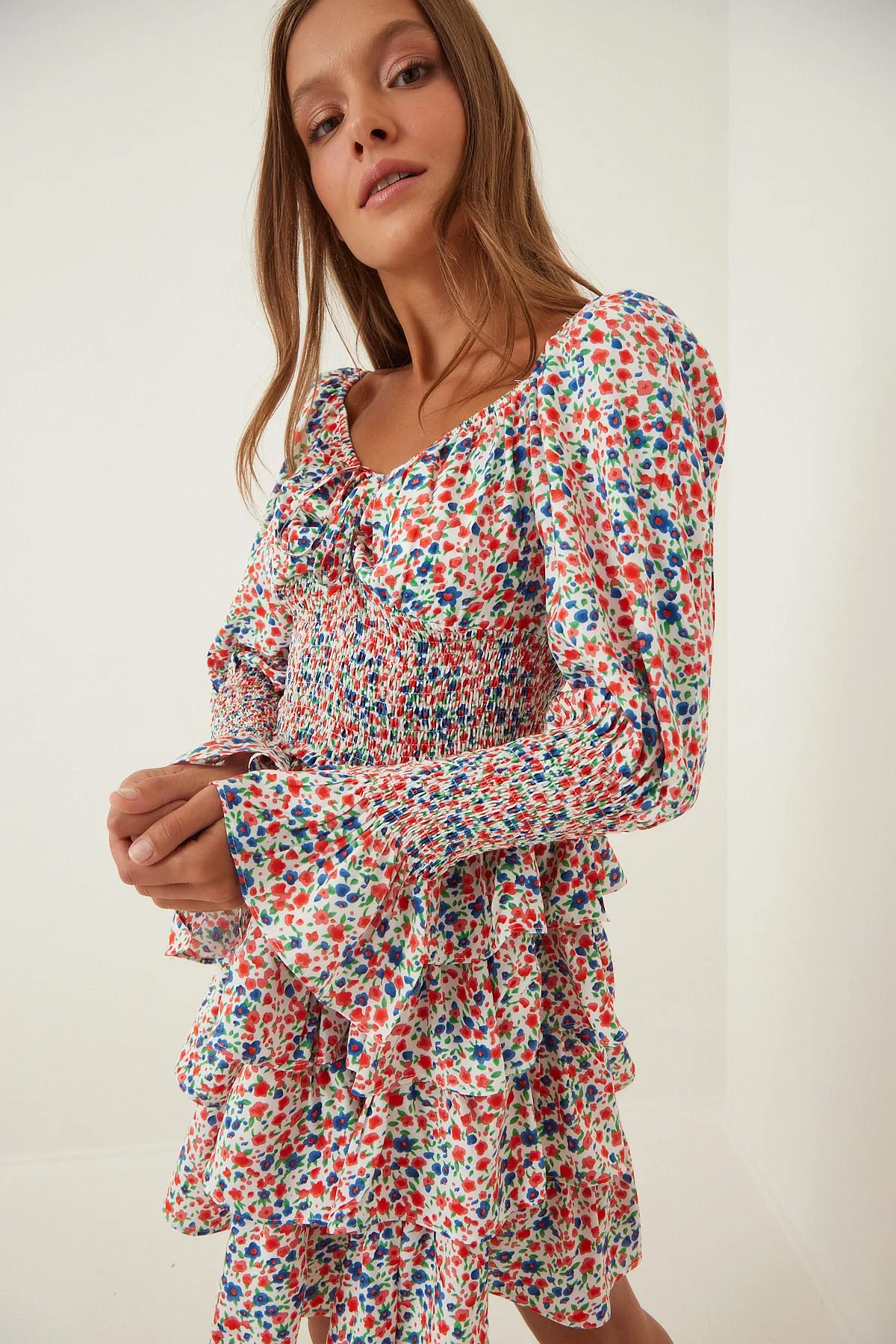 Happiness İstanbul  Rot-weißes geblümtes Katkat-Rüschen-Mini-Sommerkleid für Damen FN02947