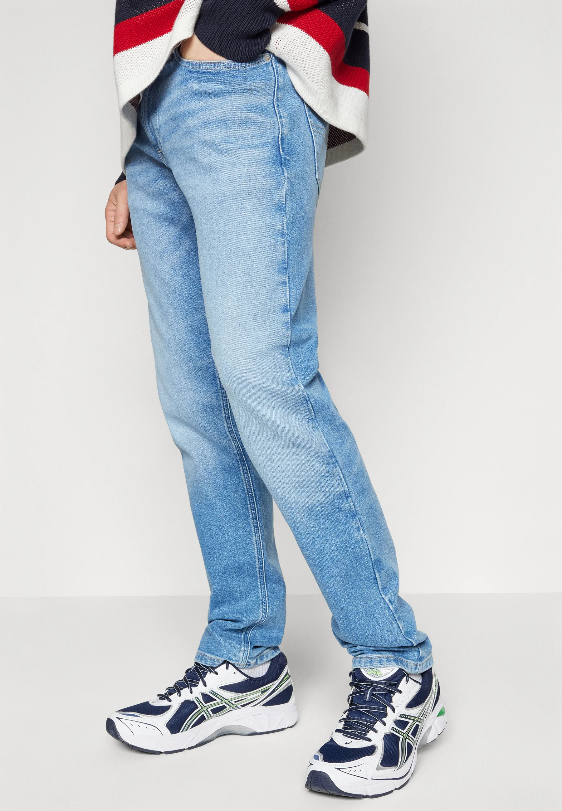 Tommy Jeans SCANTON SLIM - Vaqueros ajustados