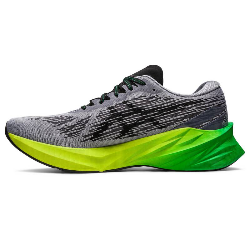 ASICS NOVABLAST 3 Laufschuhe Herren