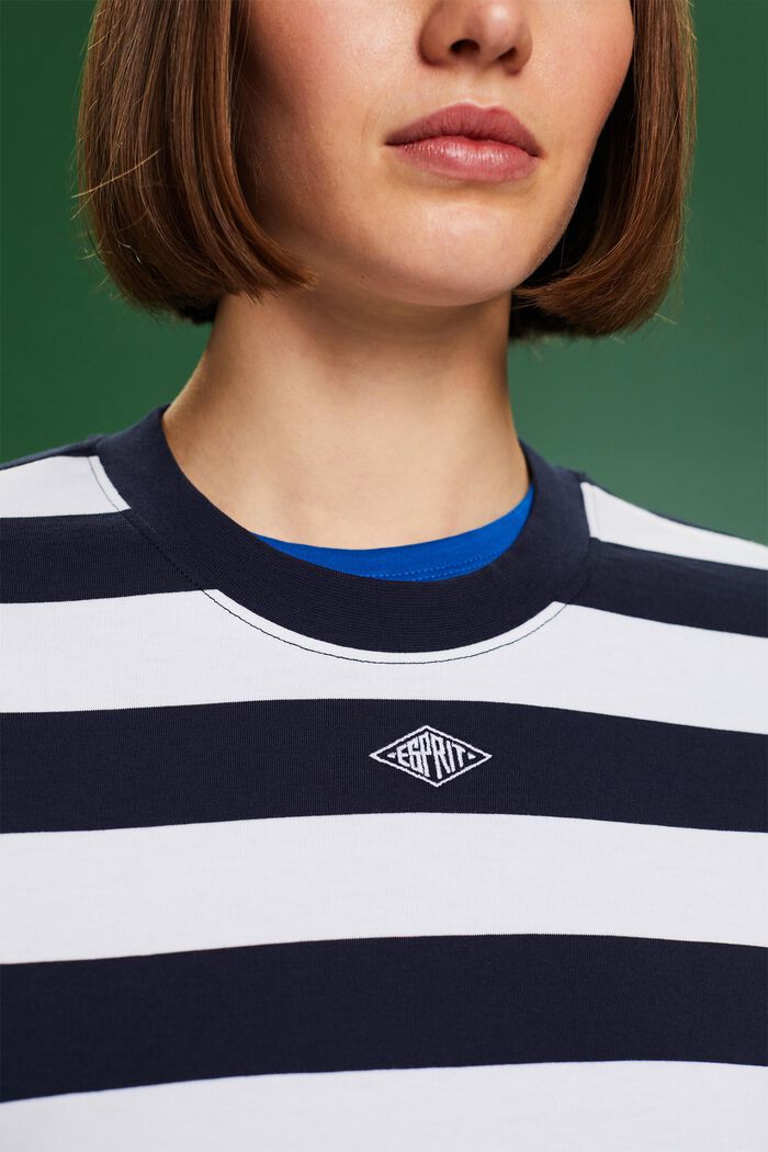 Gestreiftes T-Shirt mit Logostickerei
