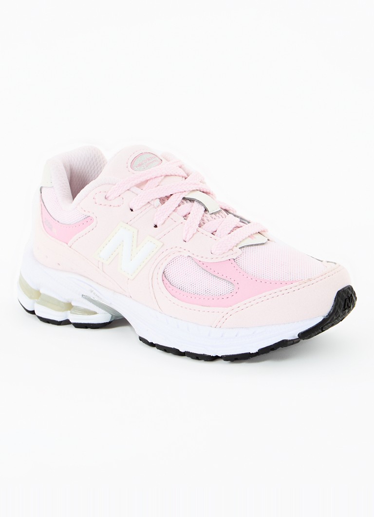 Teniși New Balance 2002R cu detalii din plasă