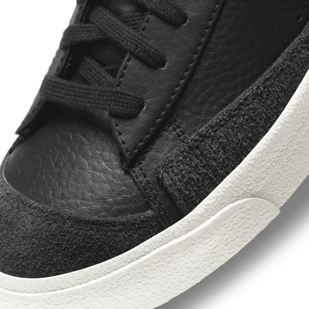 Nike Blazer Mid 77 Vintage BQ6806-002 / schwarz