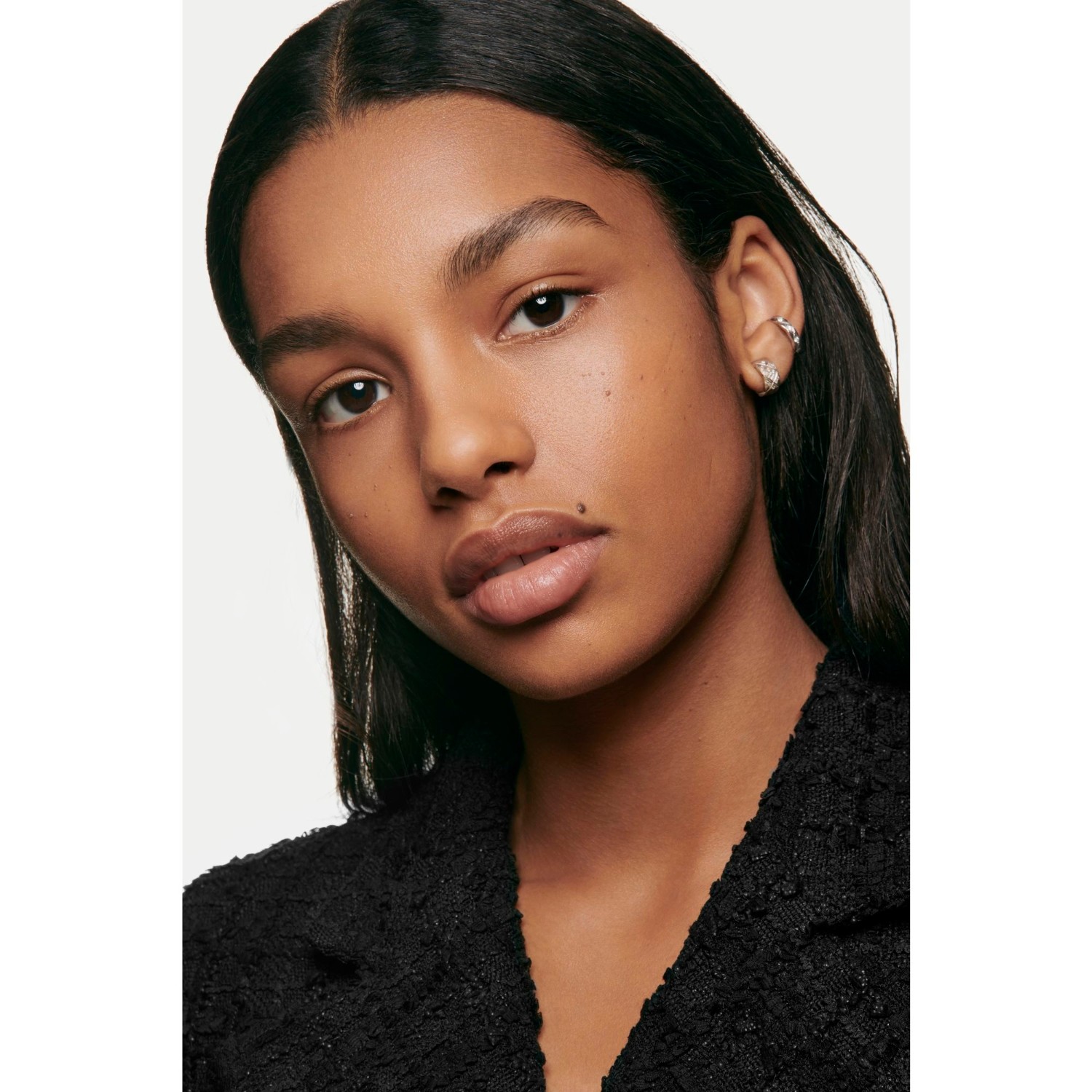 CHANEL TENUE SANO E LUMINOSITÀ NATURALE IDRATAZIONE E LUNGA DURATA