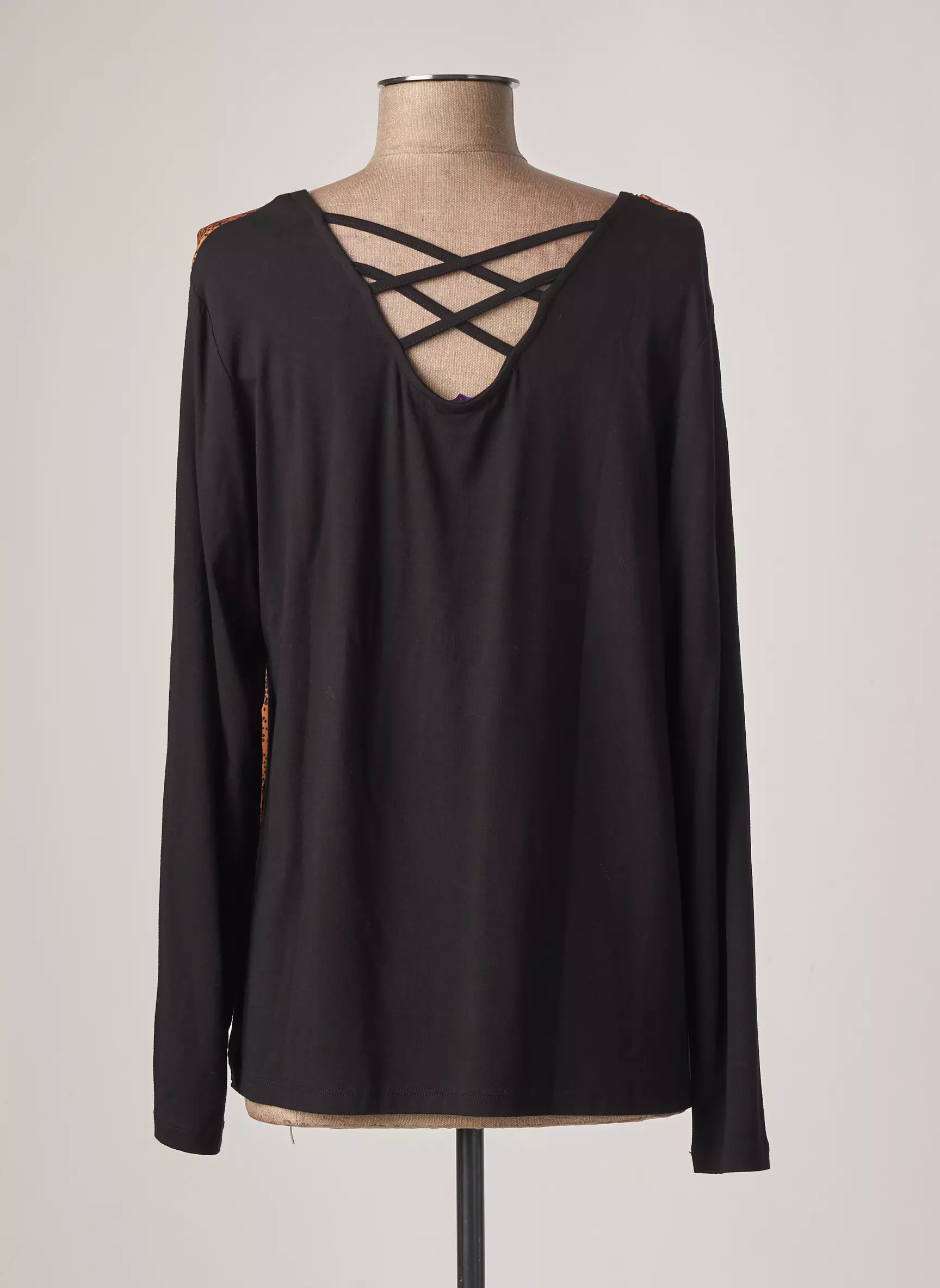 Julie Guerlande Tshirts Femme couleur noir