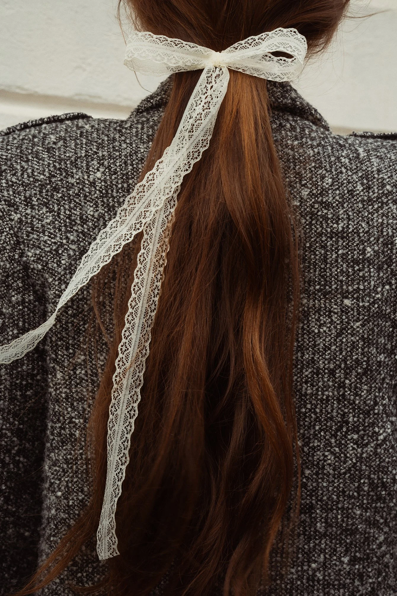 Kleines Haarband aus Spitze