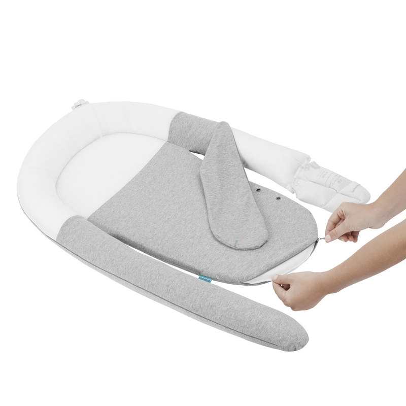 Coussin réducteur anti-coliques Cloudnest gris et blanc Babymoov